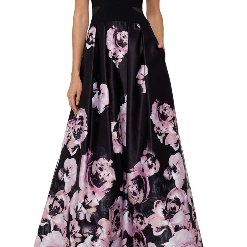 Floral gown in Navy and Lavender - Picture 6 of 13